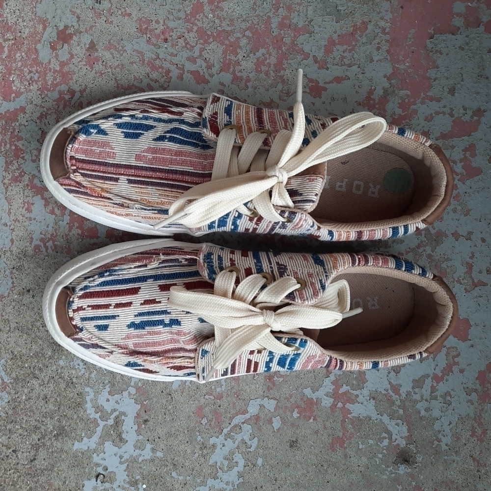 ๐ Roper Aztec shoes size 5 - Picture 2 of 4